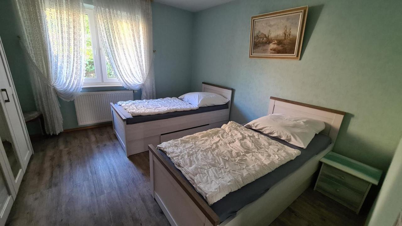 Ferienwohnung Am Landschaftspark Duisburg-Nord Bagian luar foto